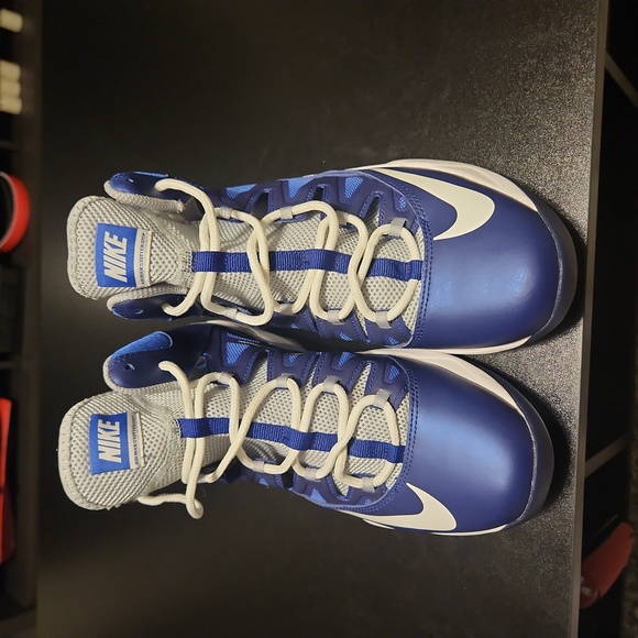 Nike stutter step size 8 - Picture 3 of 5